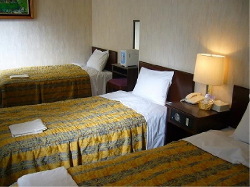 City Hotel Ikeda Okayama Bagian luar foto